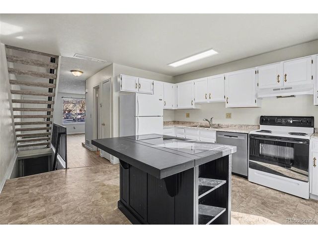 17681 E Loyola Dr E, Aurora, CO 80013