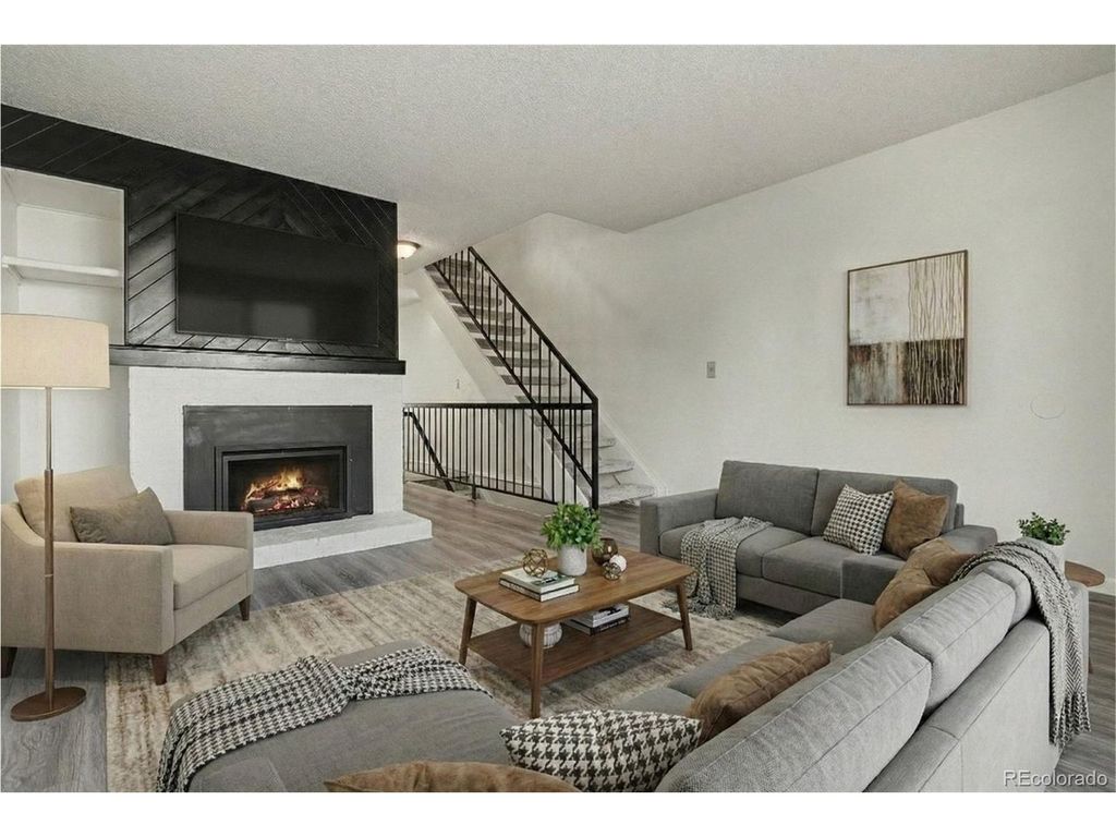 17681 E Loyola Dr E, Aurora, CO 80013