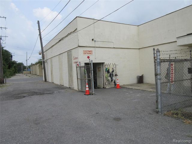 15200 Houston Whittier Street, Detroit, MI 48205