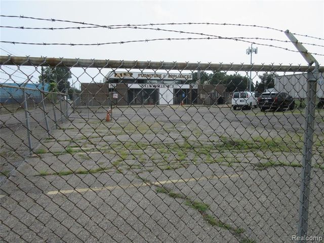 15200 Houston Whittier Street, Detroit, MI 48205