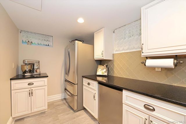 32 Franklin Avenue, Sea Cliff, NY 11579