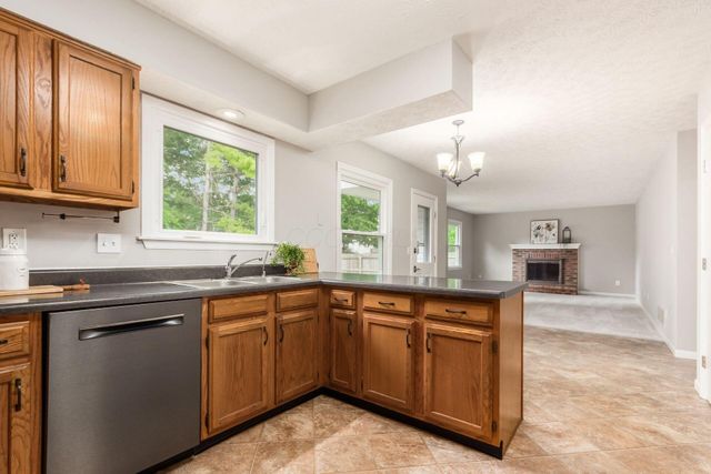 158 Windrow Court, Columbus, OH 43230