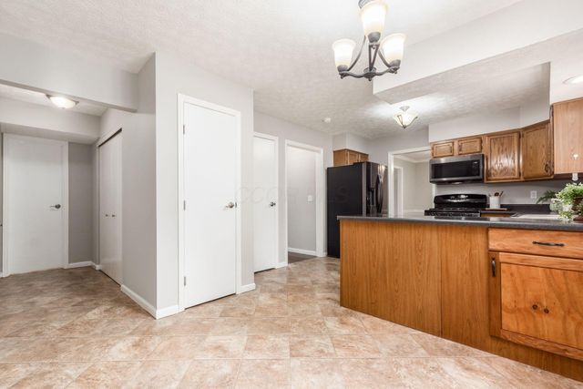 158 Windrow Court, Columbus, OH 43230