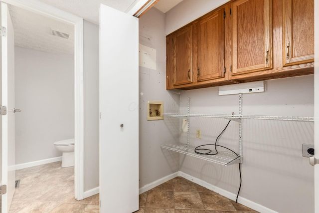 158 Windrow Court, Columbus, OH 43230
