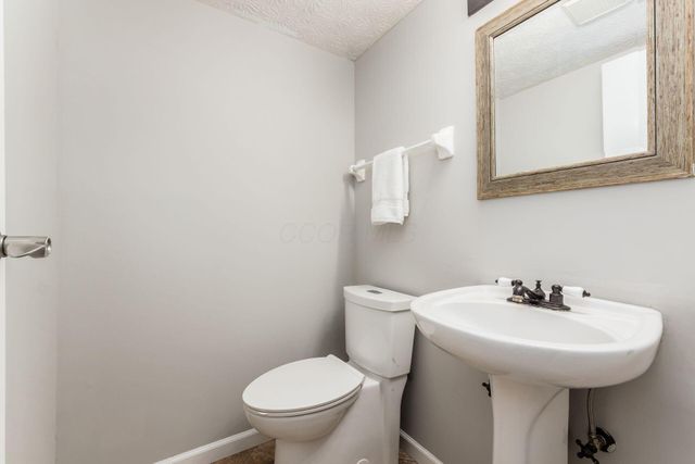 158 Windrow Court, Columbus, OH 43230