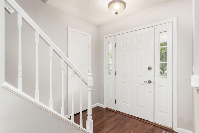 158 Windrow Court, Columbus, OH 43230