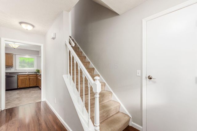 158 Windrow Court, Columbus, OH 43230