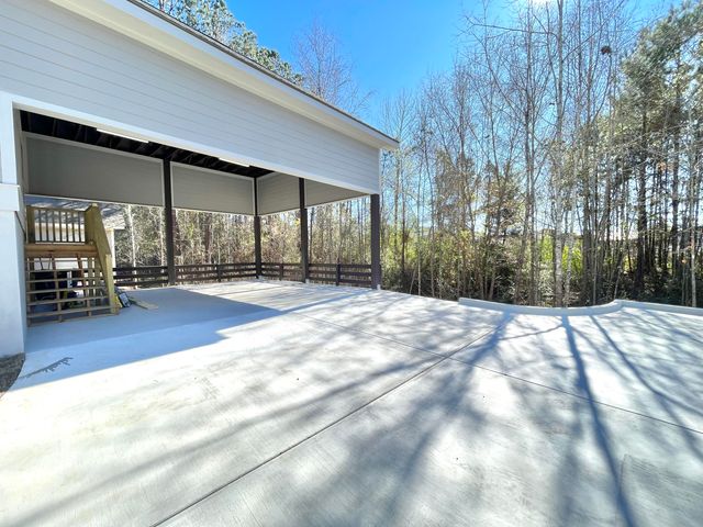 66 May Apple Ave., Hattiesburg, MS 39402