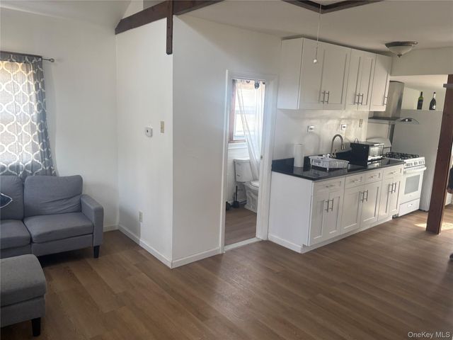 1 Royal Acres Drive 5, Middletown, NY 10940