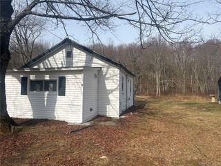 1 Royal Acres Drive 5, Middletown, NY 10940
