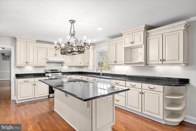 45 BOWLING FARM LN, Fredericksburg, VA 22406