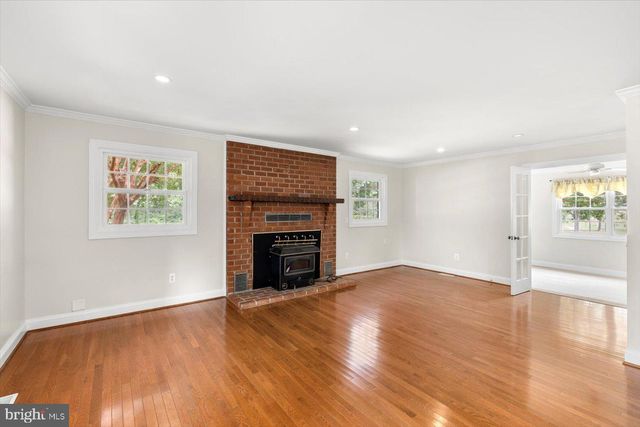 45 BOWLING FARM LN, Fredericksburg, VA 22406