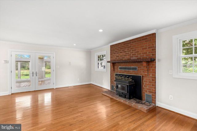 45 BOWLING FARM LN, Fredericksburg, VA 22406
