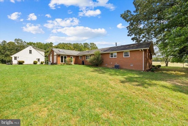 45 BOWLING FARM LN, Fredericksburg, VA 22406