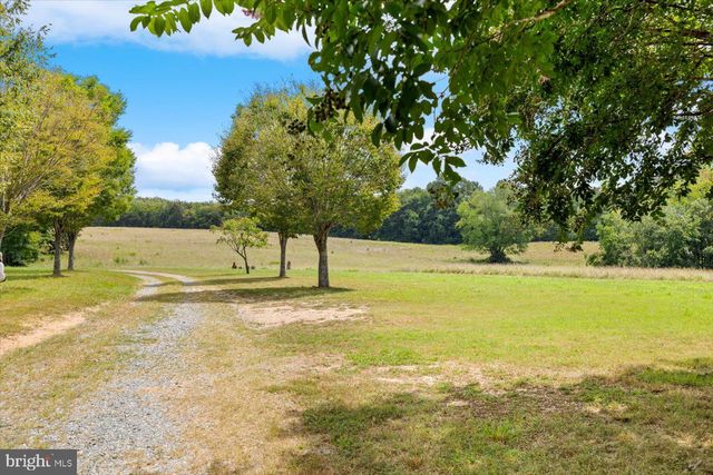 45 BOWLING FARM LN, Fredericksburg, VA 22406