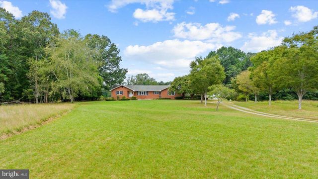 45 BOWLING FARM LN, Fredericksburg, VA 22406