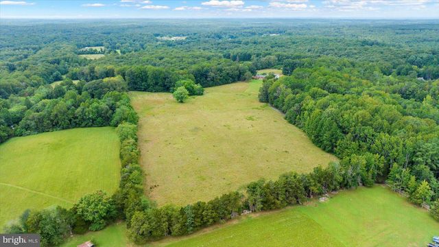 45 BOWLING FARM LN, Fredericksburg, VA 22406