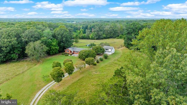 45 BOWLING FARM LN, Fredericksburg, VA 22406
