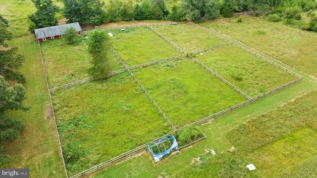 45 BOWLING FARM LN, Fredericksburg, VA 22406