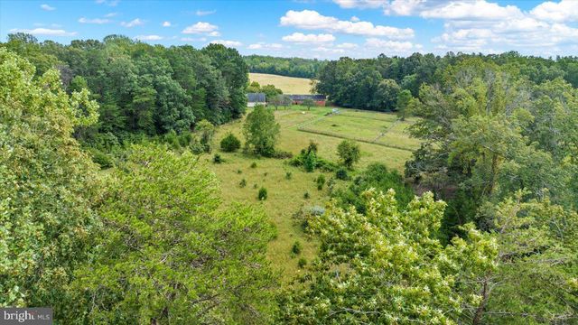 45 BOWLING FARM LN, Fredericksburg, VA 22406