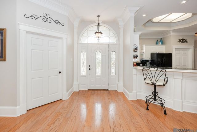 2145 Brittany Dr, Port Allen, LA 70767