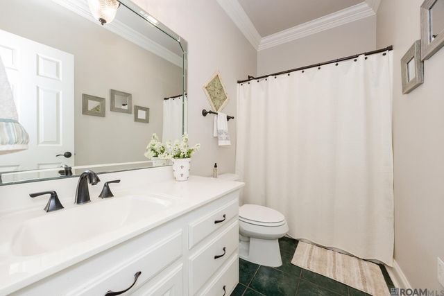 2145 Brittany Dr, Port Allen, LA 70767