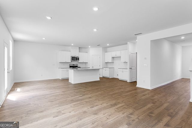 1345 Windance Lake Drive, Loganville, GA 30052