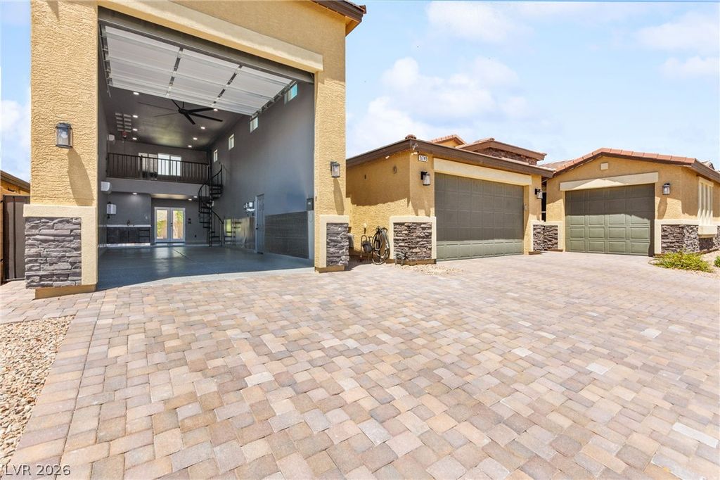 5745 Temple Ridge Court, Las Vegas, NV 89149 — photo 2