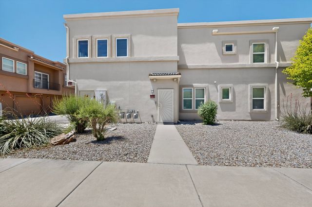 4328 Santo Domingo Street C, Santa Fe, NM 87507