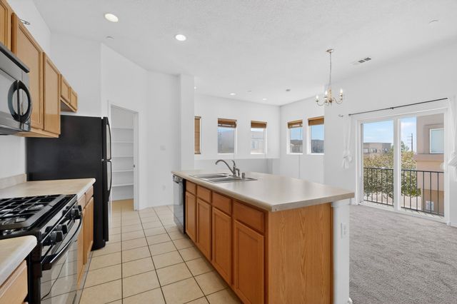 4328 Santo Domingo Street C, Santa Fe, NM 87507