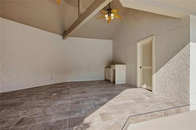 469 NW Riven Rock Place, Lee's Summit, MO 64081