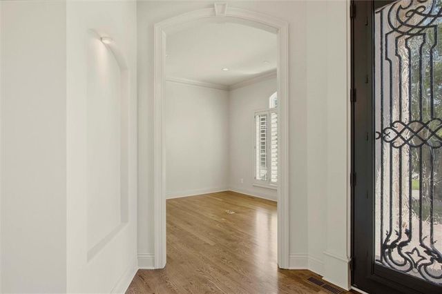 469 NW Riven Rock Place, Lee's Summit, MO 64081