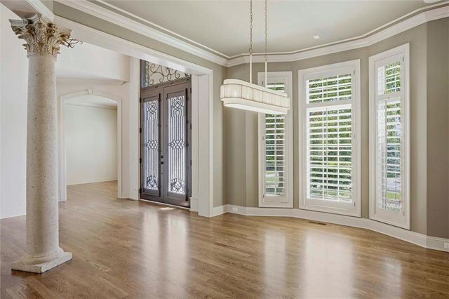 469 NW Riven Rock Place, Lee's Summit, MO 64081