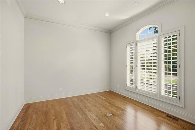 469 NW Riven Rock Place, Lee's Summit, MO 64081