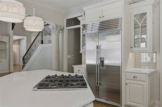 469 NW Riven Rock Place, Lee's Summit, MO 64081