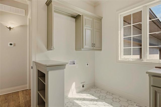 469 NW Riven Rock Place, Lee's Summit, MO 64081