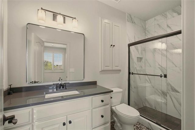 469 NW Riven Rock Place, Lee's Summit, MO 64081