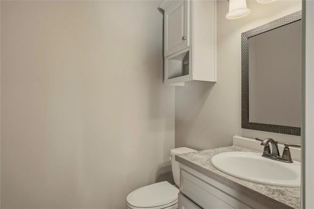 469 NW Riven Rock Place, Lee's Summit, MO 64081
