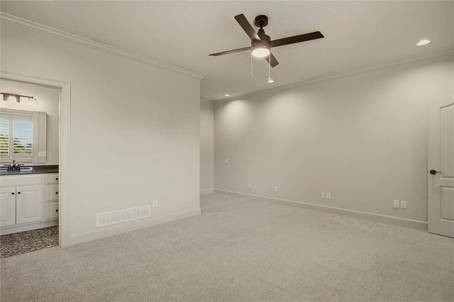 469 NW Riven Rock Place, Lee's Summit, MO 64081