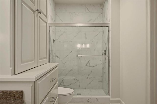 469 NW Riven Rock Place, Lee's Summit, MO 64081