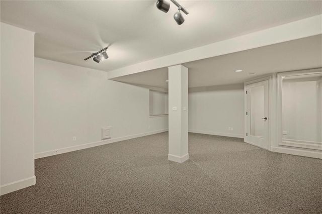 469 NW Riven Rock Place, Lee's Summit, MO 64081