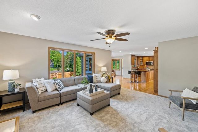 10954 Yukon Avenue S, Bloomington, MN 55438