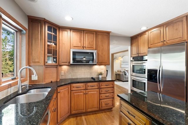 10954 Yukon Avenue S, Bloomington, MN 55438