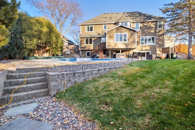 10954 Yukon Avenue S, Bloomington, MN 55438