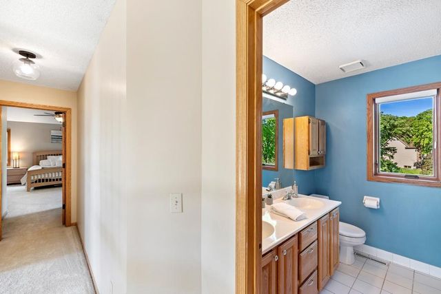 10954 Yukon Avenue S, Bloomington, MN 55438