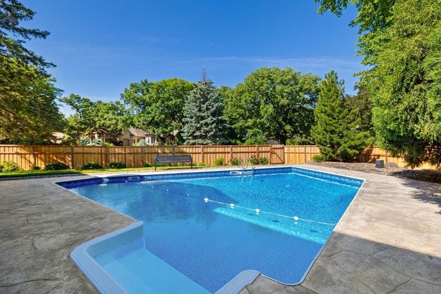 10954 Yukon Avenue S, Bloomington, MN 55438