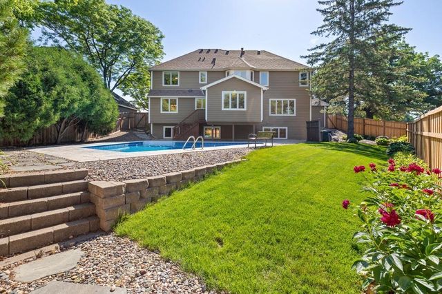 10954 Yukon Avenue S, Bloomington, MN 55438