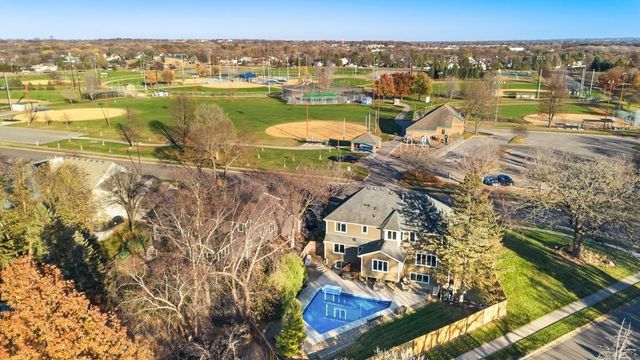 10954 Yukon Avenue S, Bloomington, MN 55438