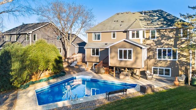 10954 Yukon Avenue S, Bloomington, MN 55438