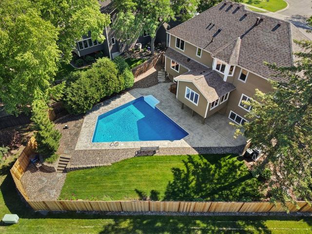 10954 Yukon Avenue S, Bloomington, MN 55438